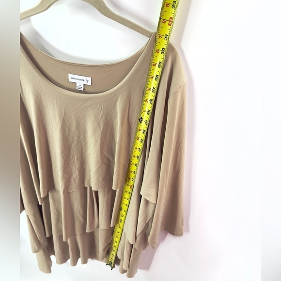 Susan Graver Womens Tiered Tunic Top Size 2X Tan Beige Liquid Knit Stretch Shirt - Picture 7 of 8